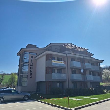 Podhájska Diamond - Luxusny Apartman Marco מראה חיצוני תמונה
